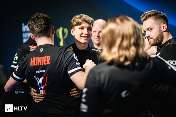 略与价值判 略与价值判